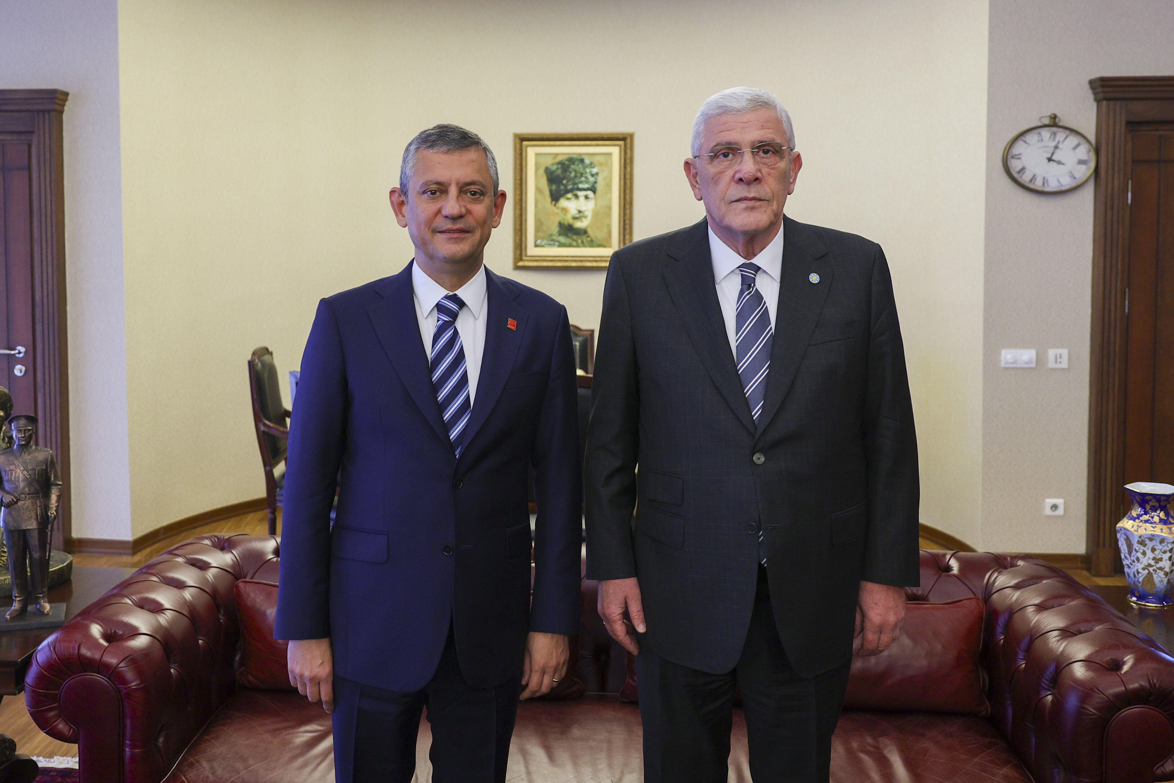 CHP Genel Başkanı Özel, İYİ Parti Genel Başkanı Dervişoğlu ile görüştü