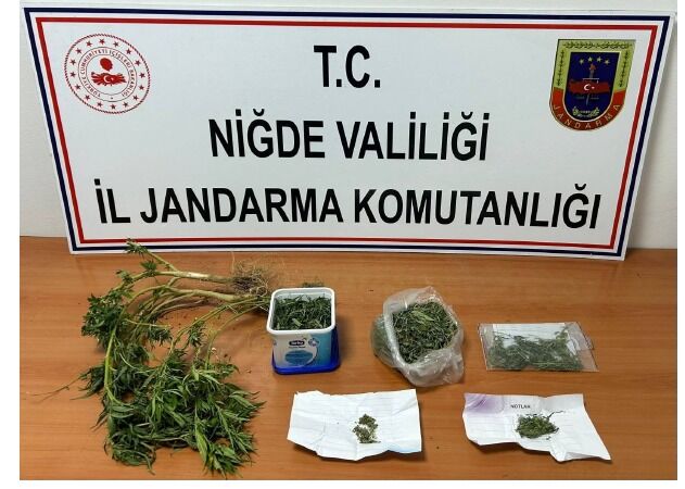 Niğde'de 727 gram esrar ele geçirildi
