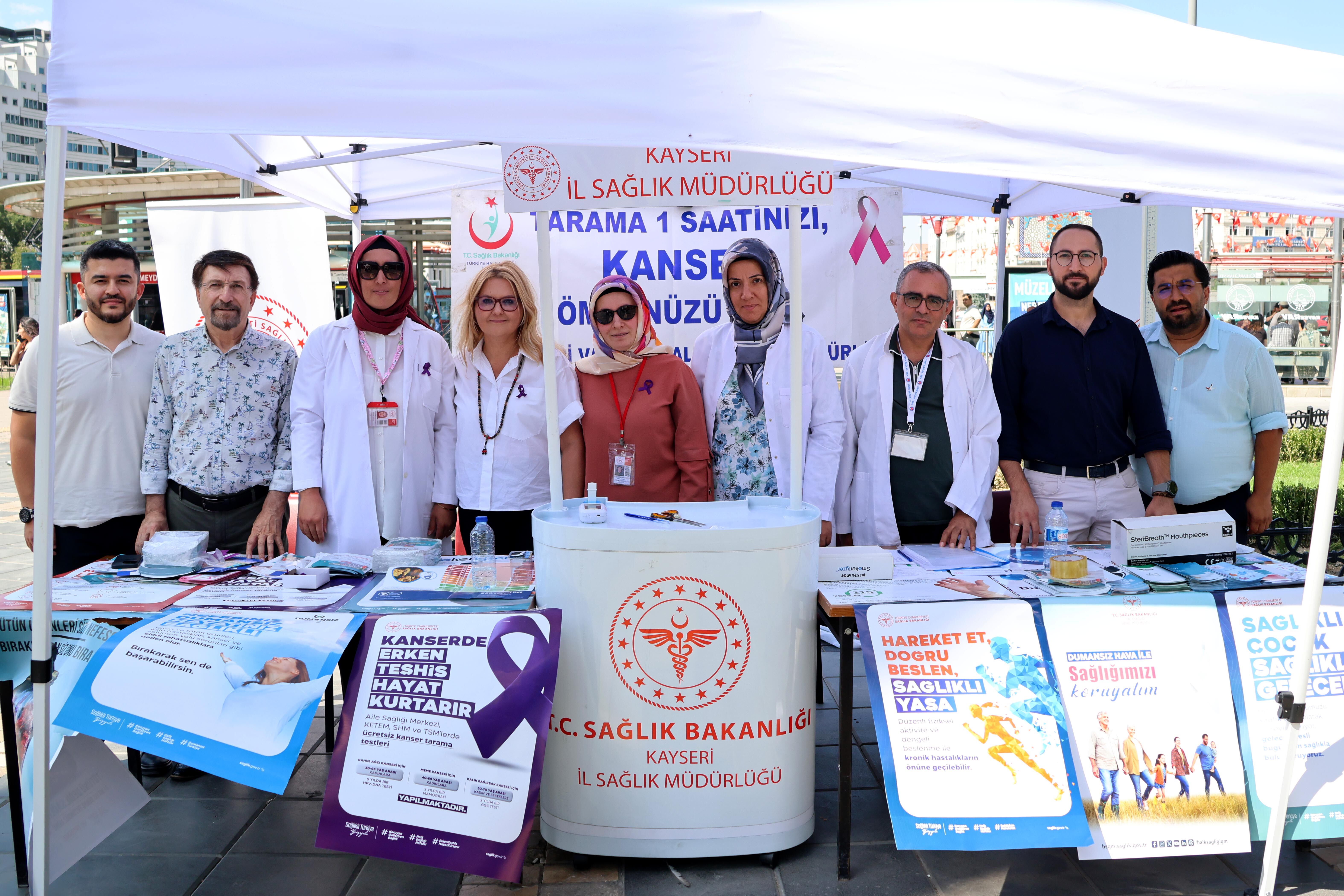 Kayseri'de sağlıklı yaşam standı açıldı