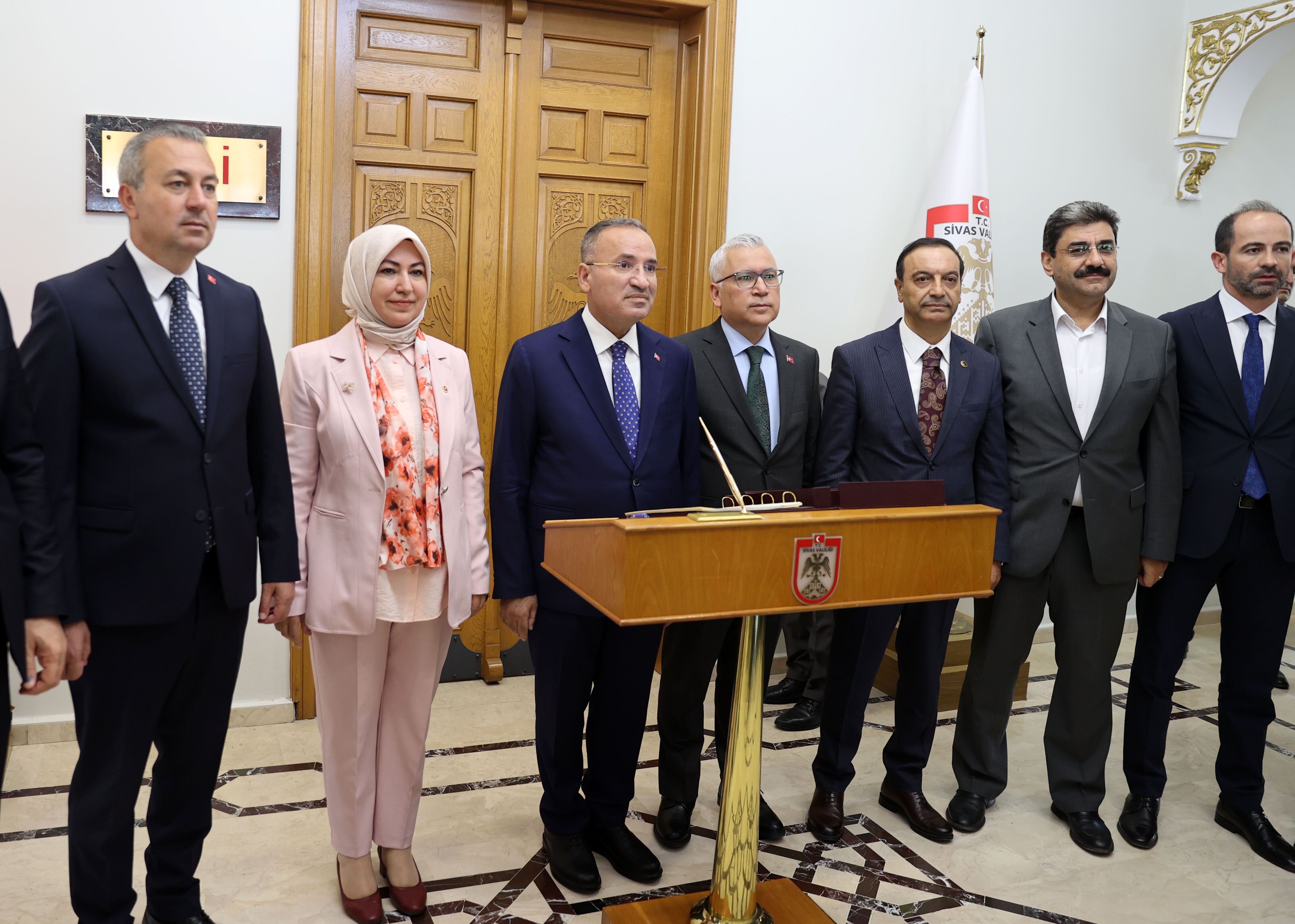 TBMM Başkanvekili Bozdağ, Sivas'ta ziyaretlerde bulundu