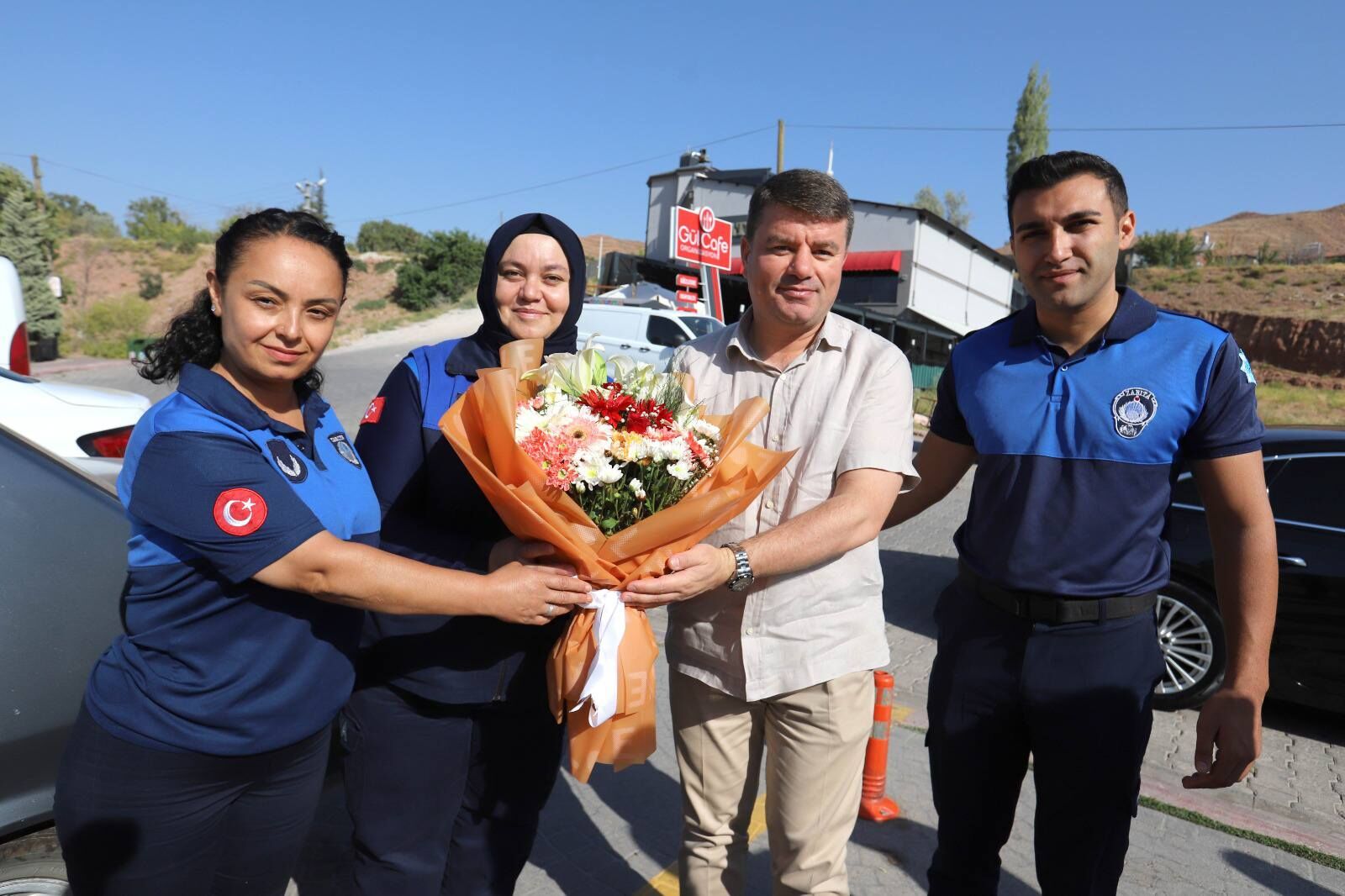 Aksaray Belediye Başkanı Dinçer, zabıtalarla bir araya geldi