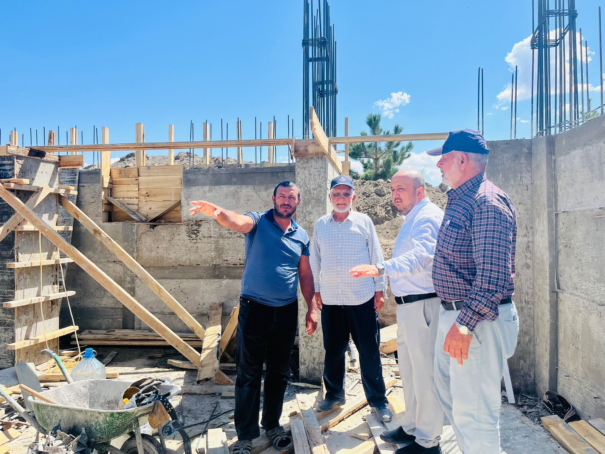 Ulaş Müftüsü İçli, Kazanpınar köyü cami inşaatını inceledi