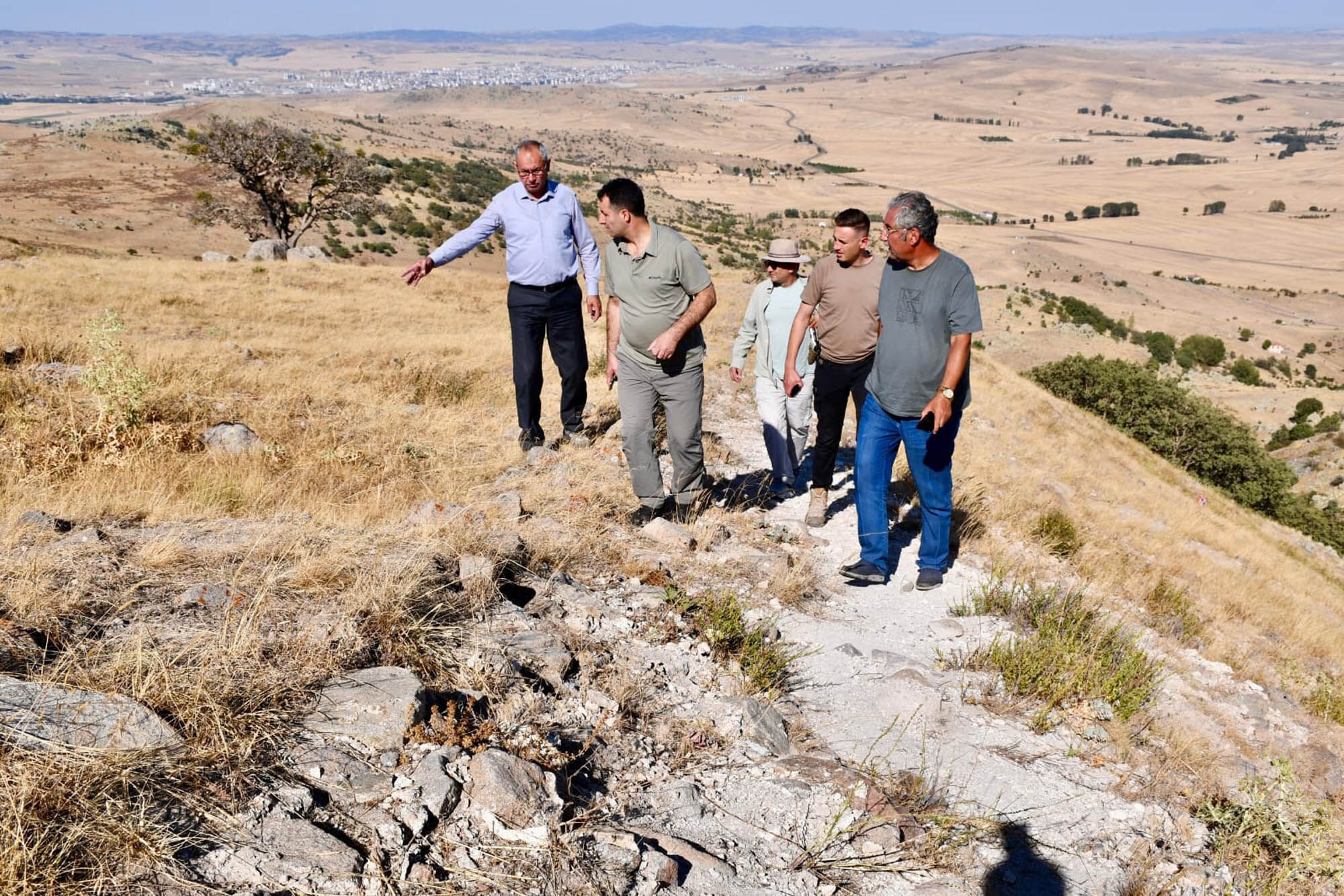 Sorgun Kaymakamı Canpolat, Pteria Antik Kenti ve Keykavus Kalesi'nde incelemelerde bulundu