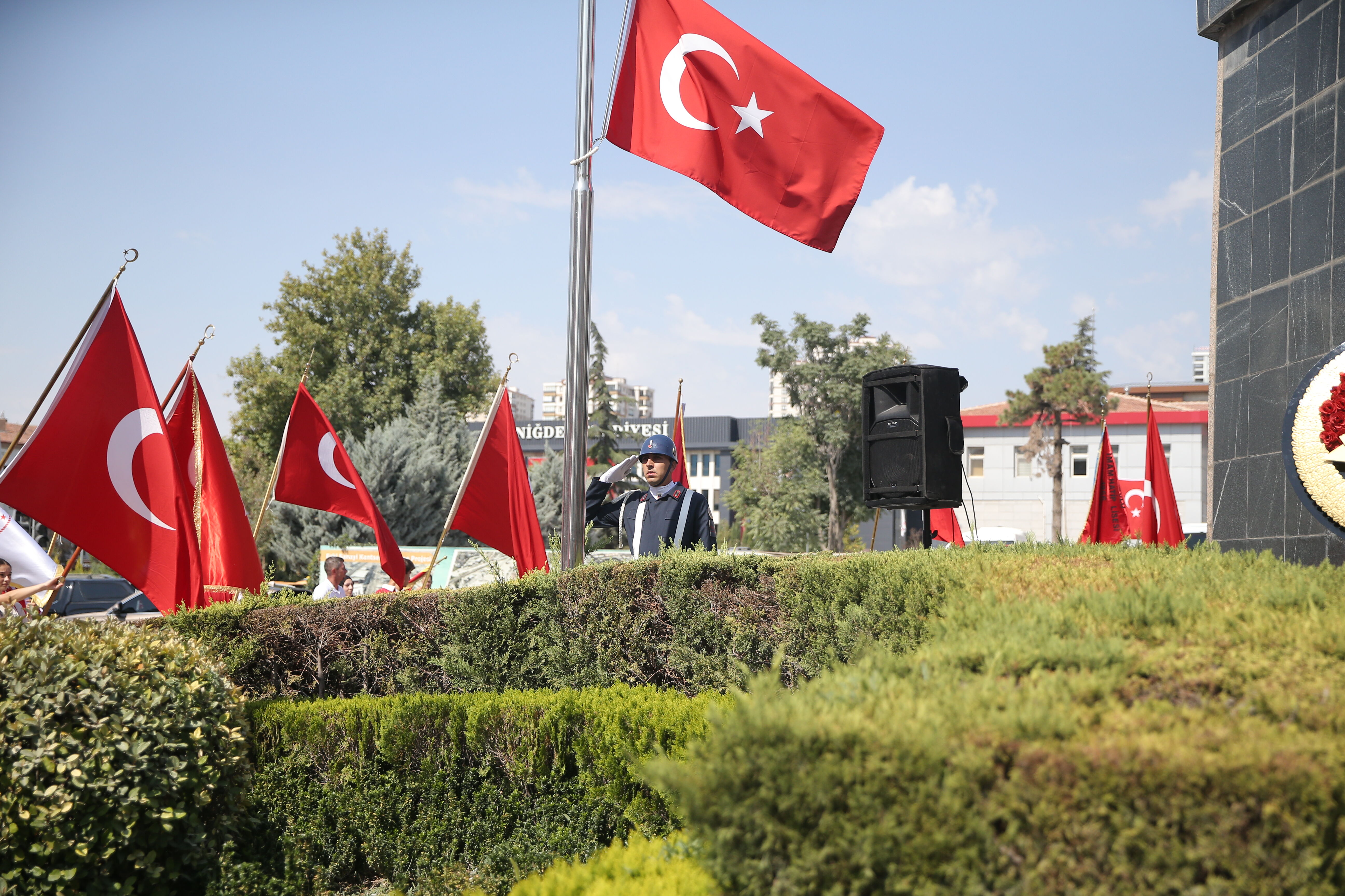 Büyük Zafer'in 103. yılı İç Anadolu'da 7 ilde törenlerle kutlandı