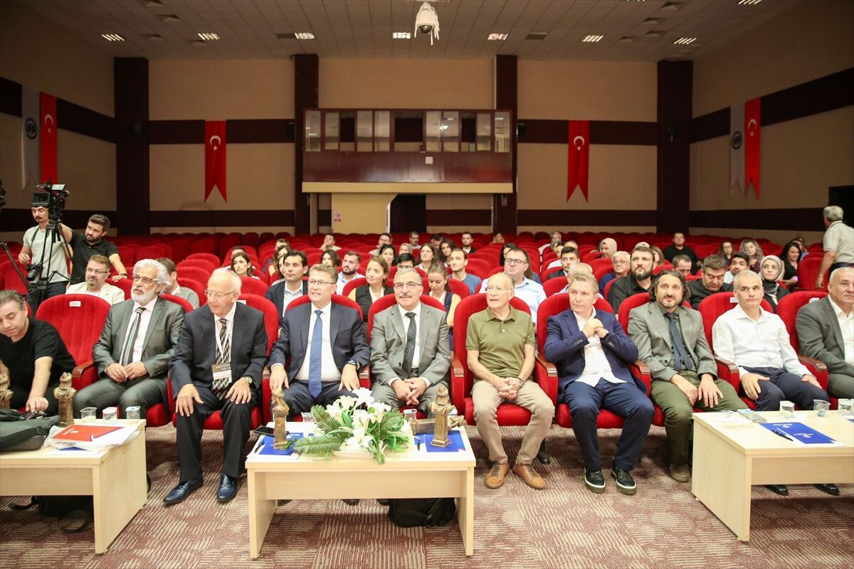TDK'nin 'Uluslararası Diksiyon Yaz Okulu' programı tamamlandı