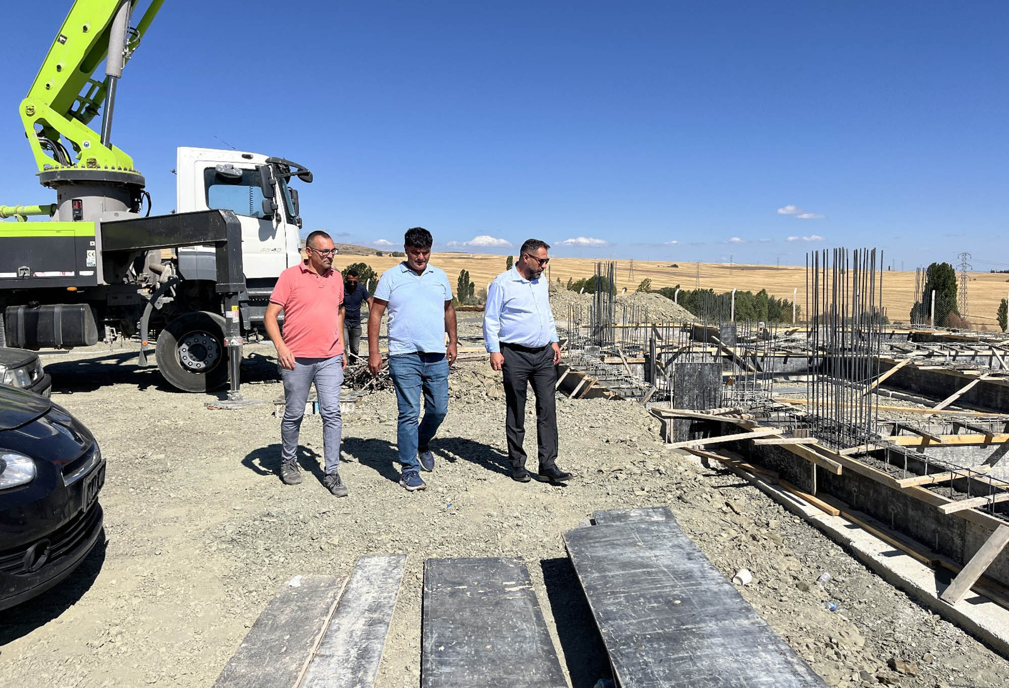 Sorgun'da yeni mezarlık alanı projesi kapsamında yapılacak caminin temeli atıldı