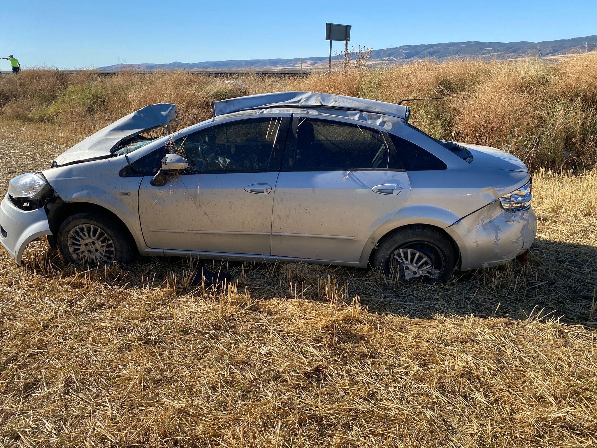 Yozgat'ta devrilen otomobildeki 1 kişi öldü, 4 kişi yaralandı