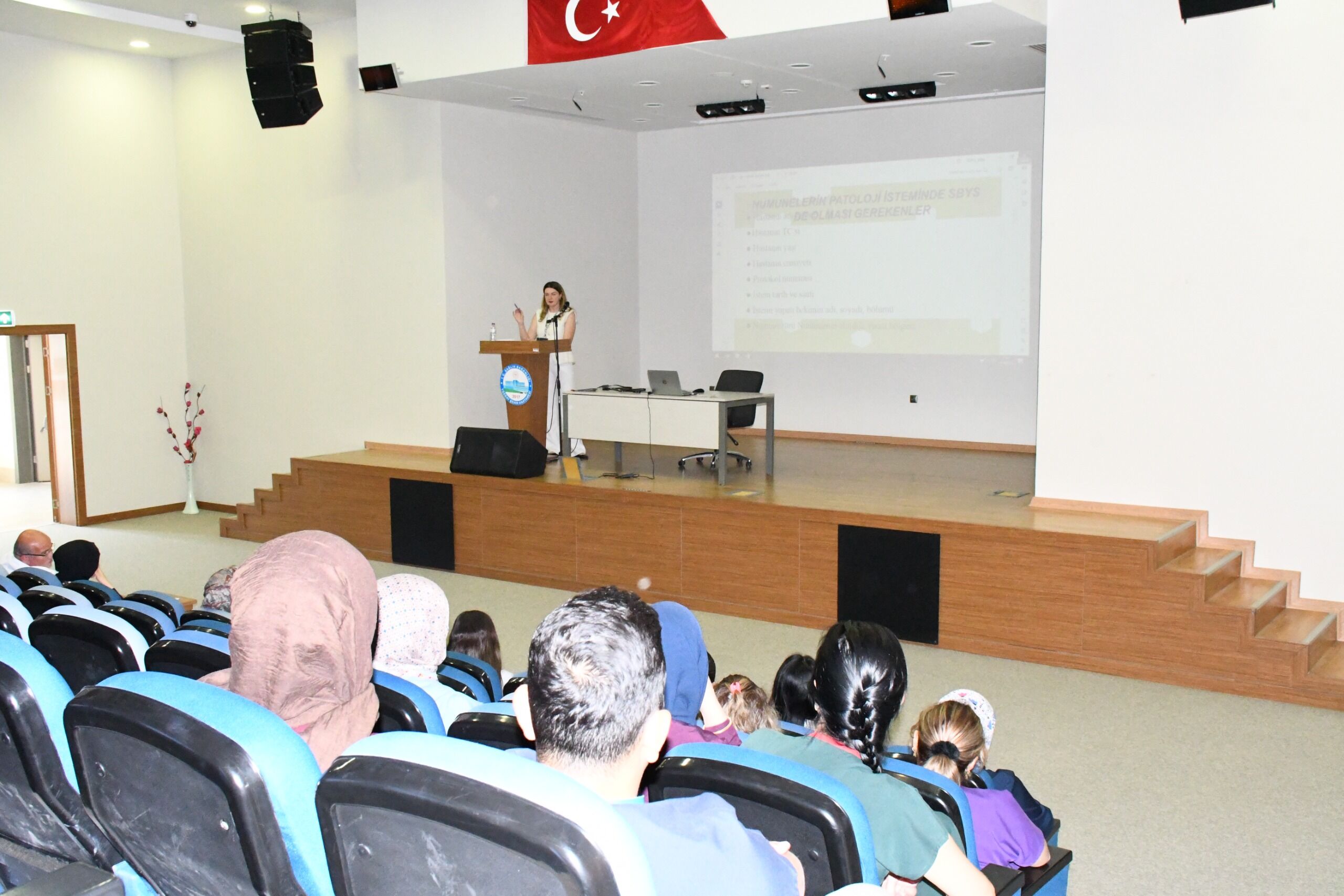 Yozgat Şehir Hastanesinde çalışanlar patoloji numune sürecine ilişkin bilgilendirildi