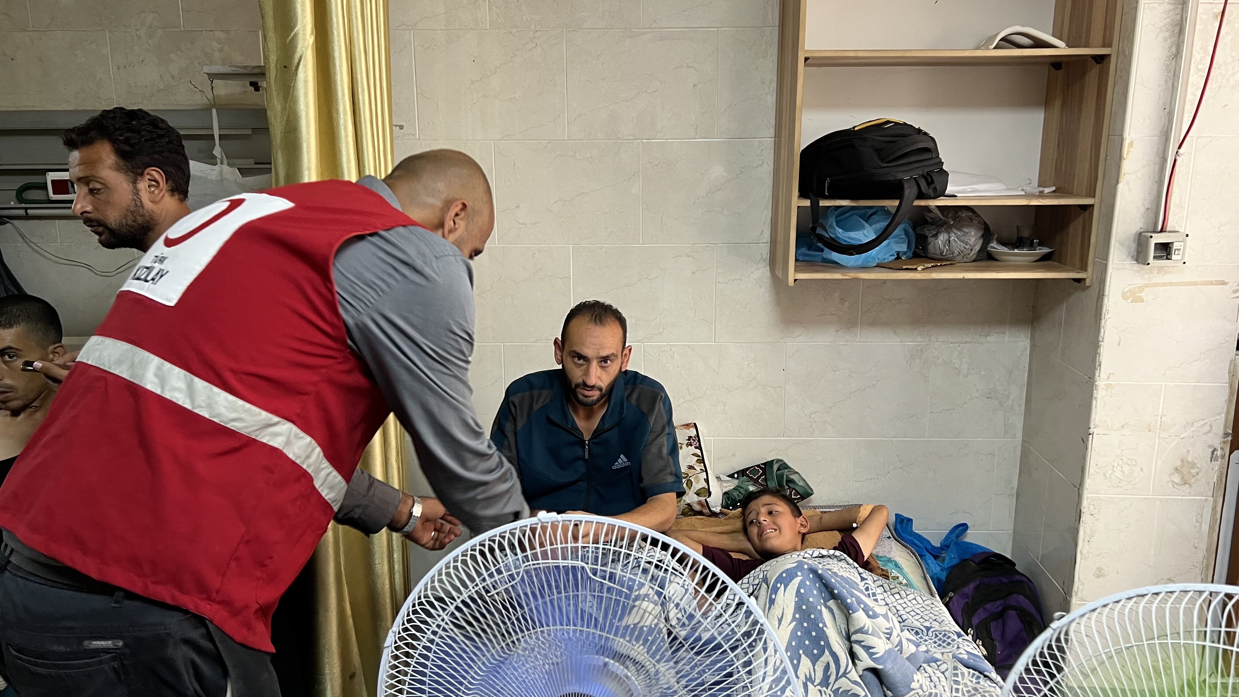 Türk Kızılay, Gazze'deki El Kudüs Hastanesi'ne her gün sıcak yemek ulaştırıyor