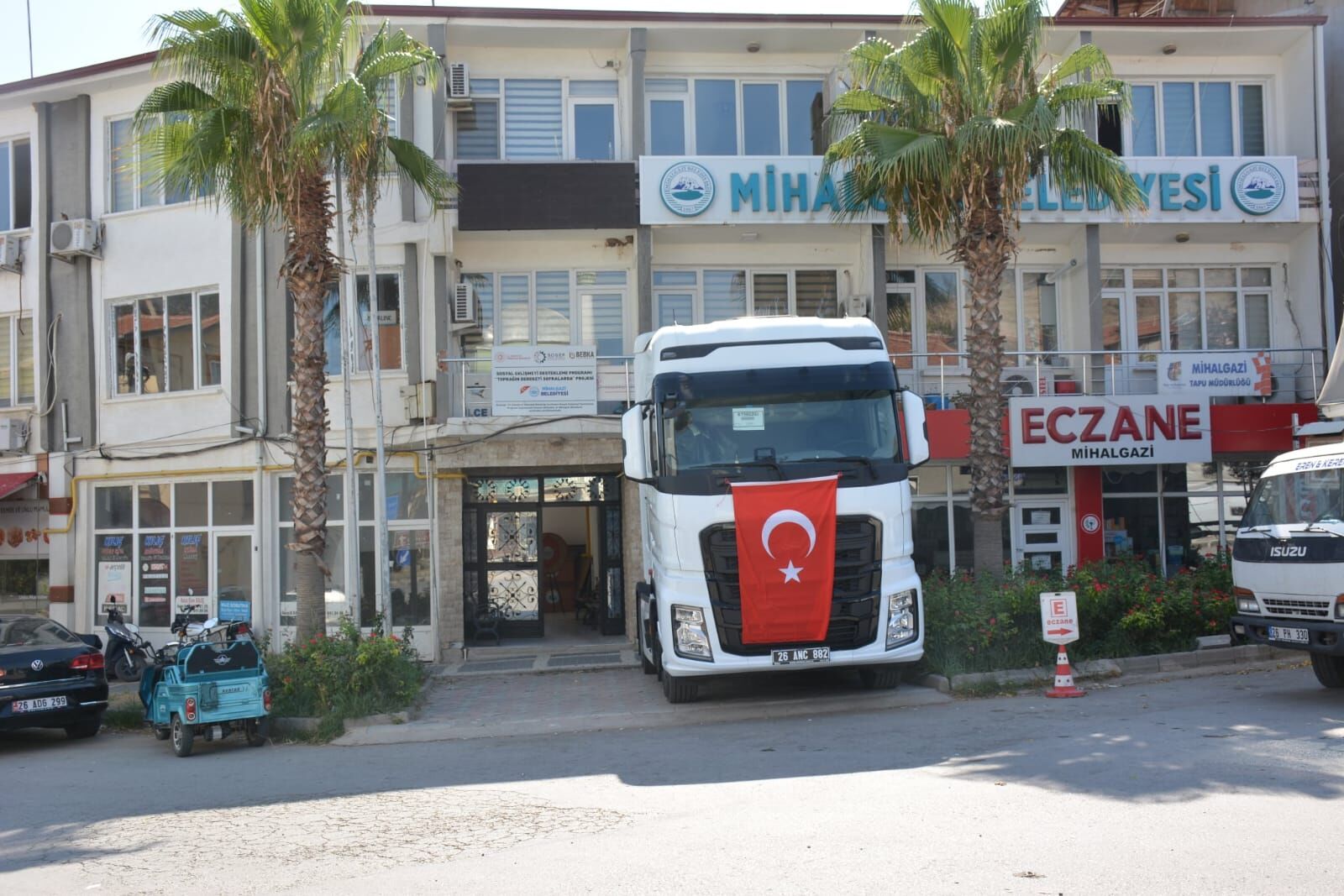 Mihalgazi Belediyesi araç filosuna tır kazandırdı