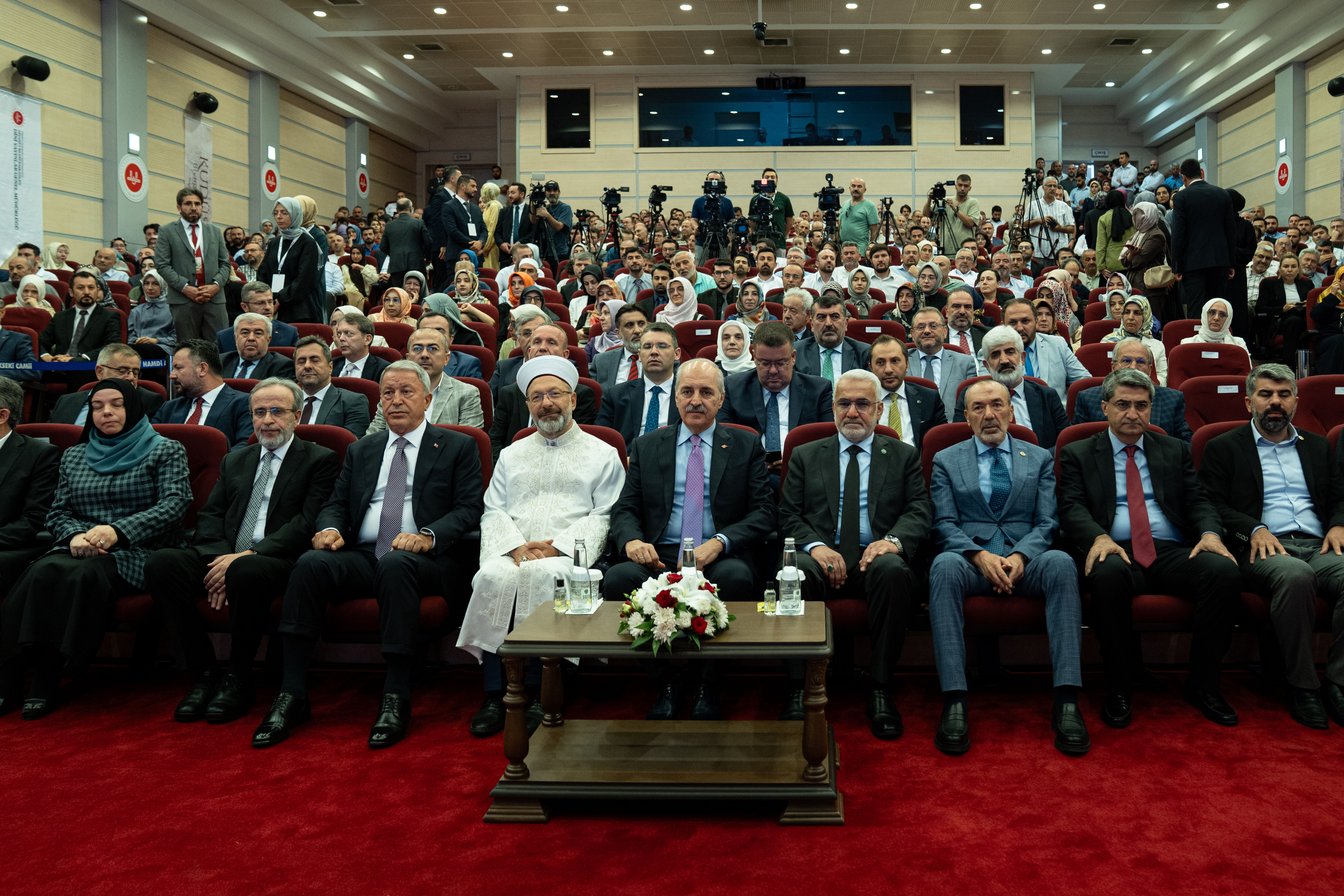 Diyanet İşleri Başkanı Erbaş 'Darüsselam Kudüs' eserinin tanıtım programında konuştu: