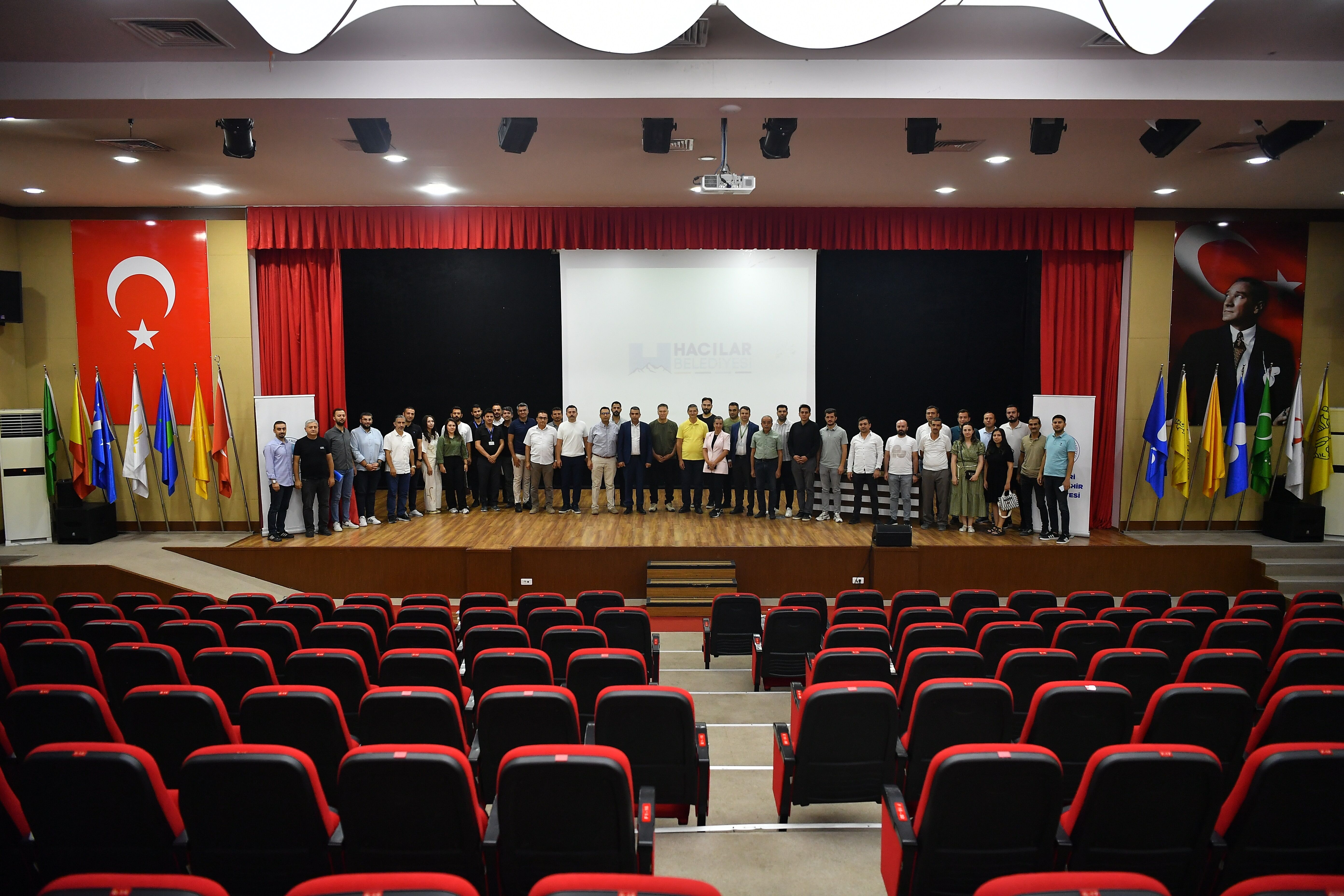 Kayseri'de 'Metruk Yapı ve Hasarlı Yapı Tespit Semineri' düzenlendi