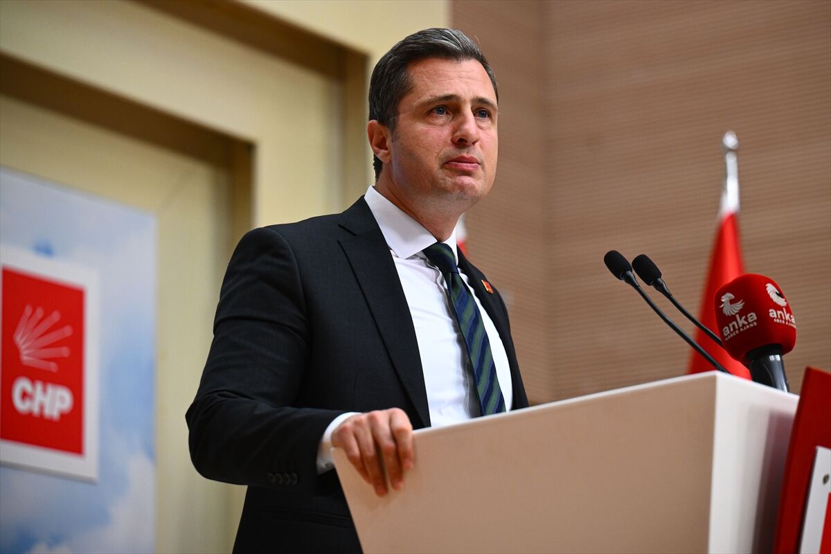 CHP Sözcüsü Yücel, MYK gündemine ilişkin basın toplantısı düzenledi: