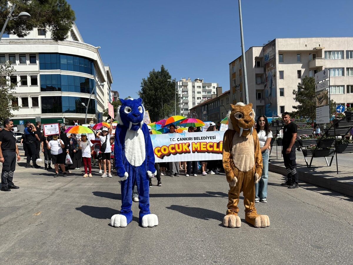 Çankırı'da düzenlenen 4. Uluslararası Tuz Festivali'nin meşalesi yakıldı