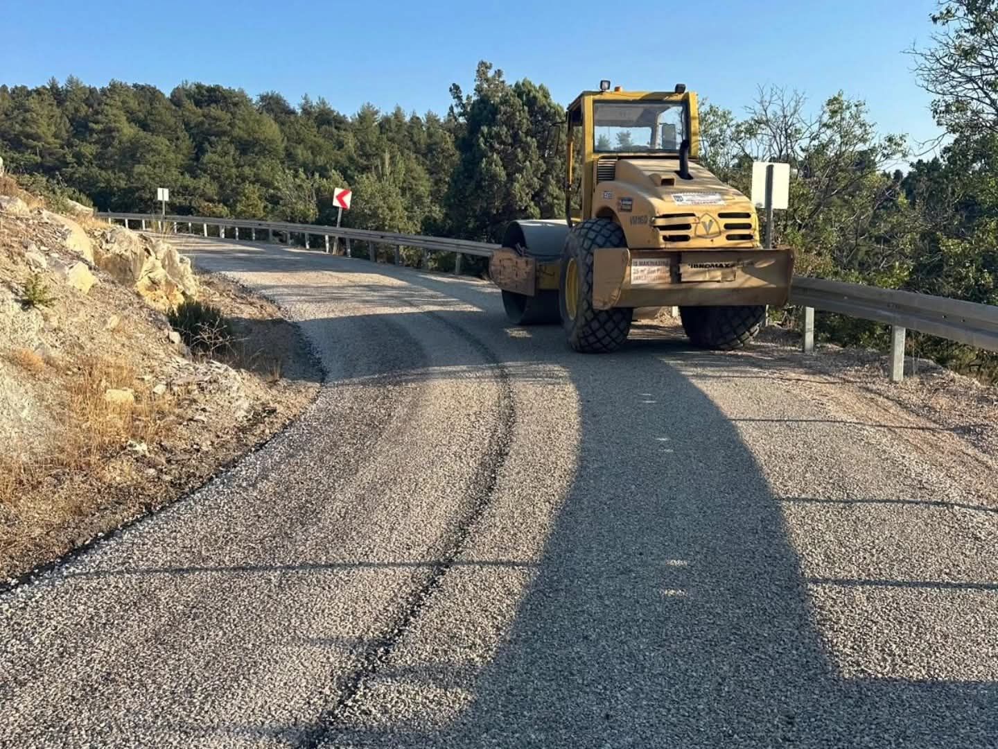 Nallıhan'da asfalt çalışması sürüyor