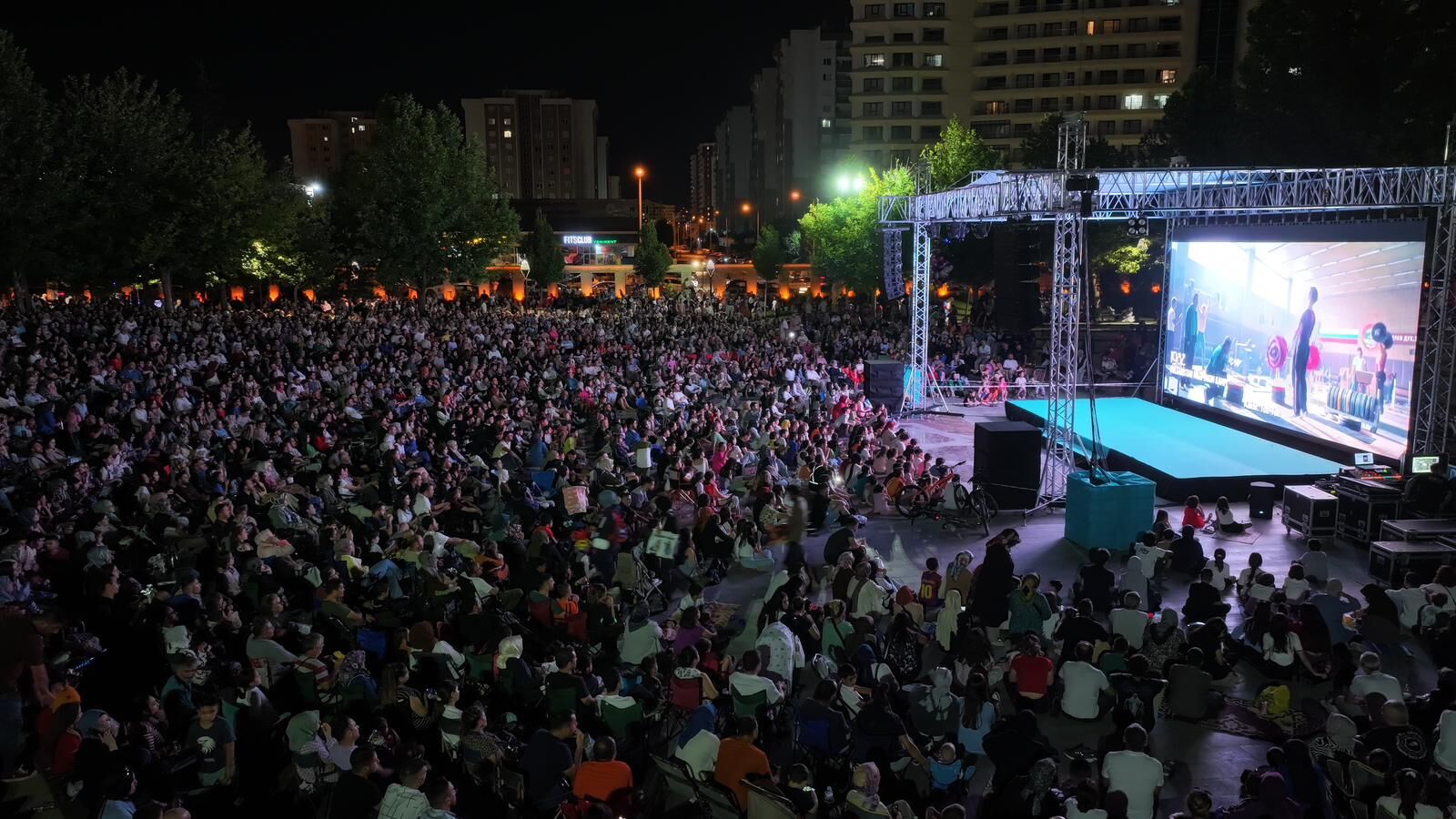 Konya'da açık hava sinema etkinliği düzenlendi
