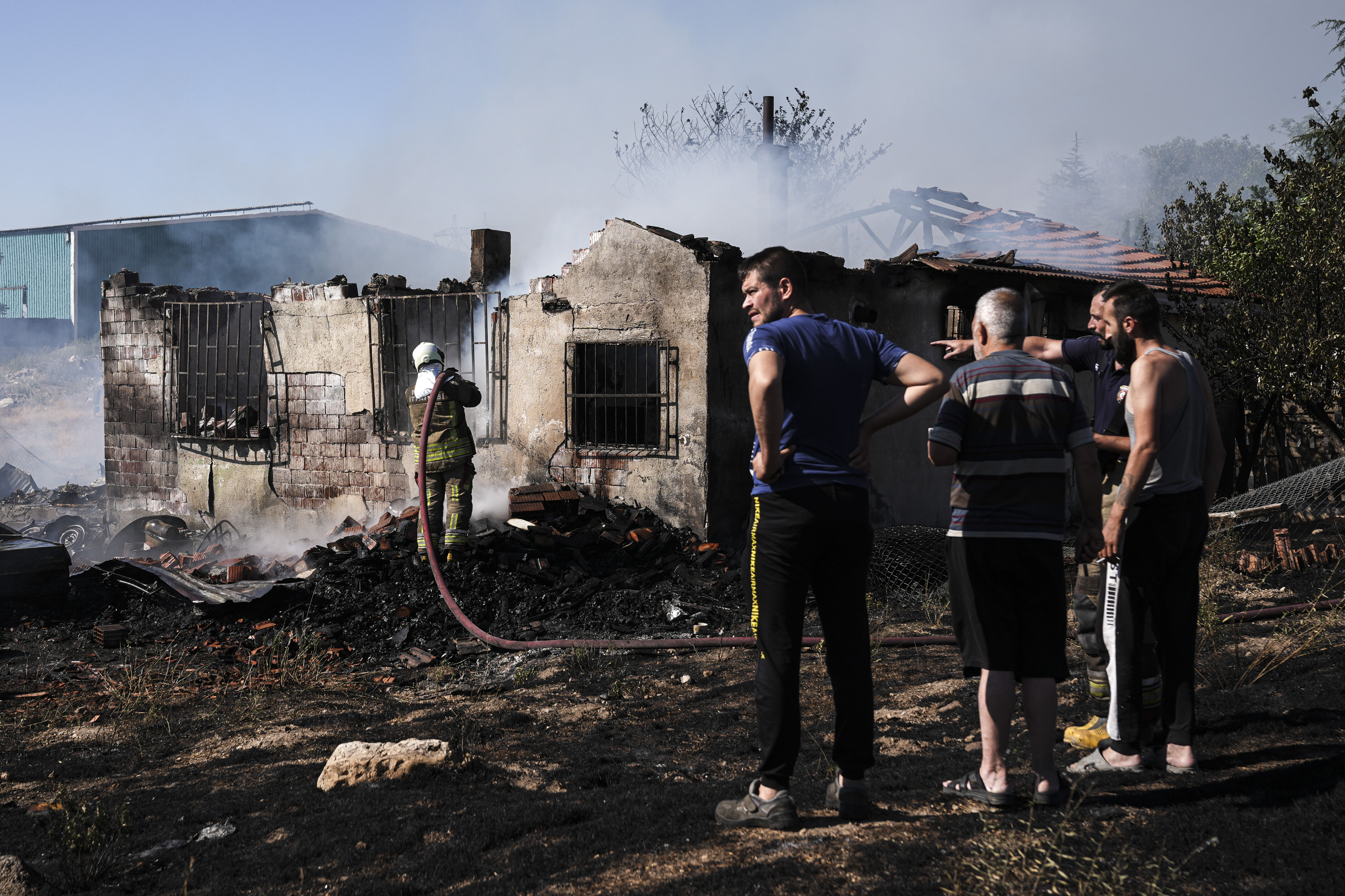 Ankara Hurdacılar Sanayi Sitesi'ndeki yangın kontrol altına alındı