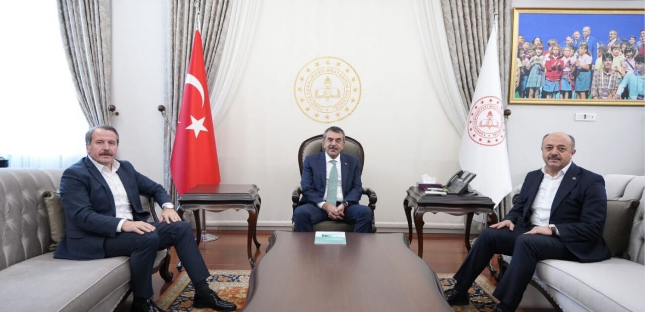 Memur-Sen Genel Başkanı Yalçın'dan Bakan Tekin'e ziyaret