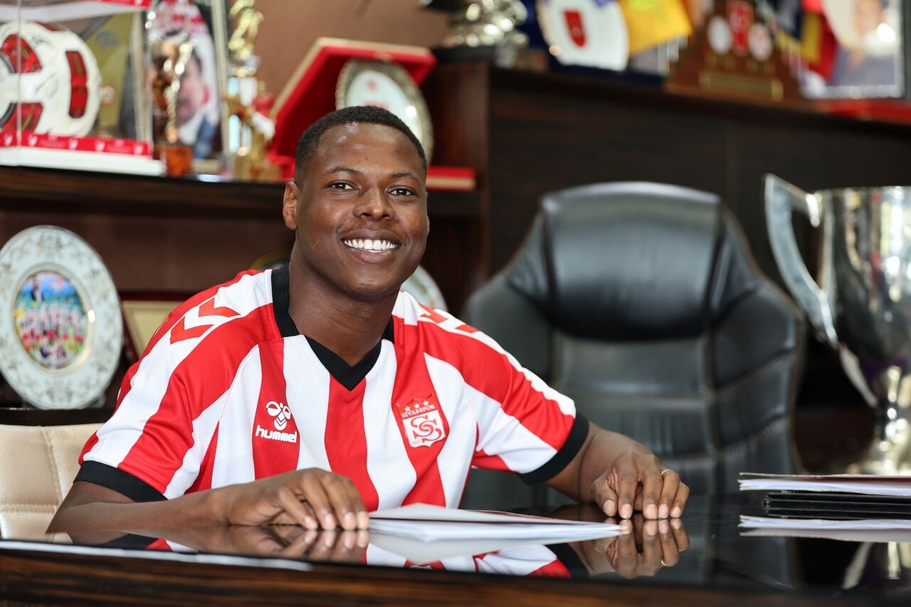 Sivasspor, Luan Campos'ı transfer etti
