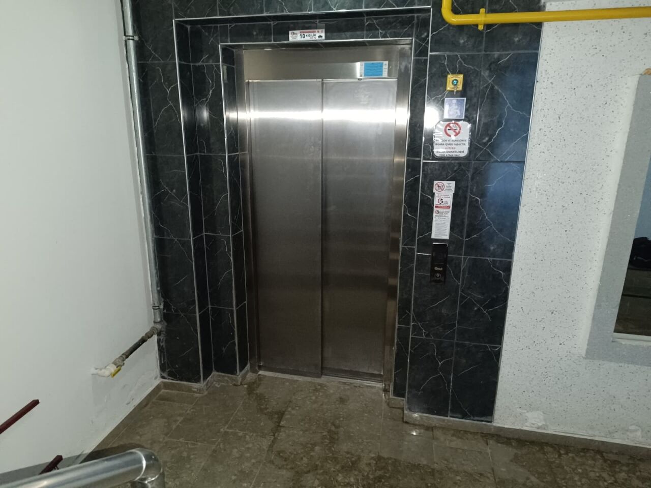 Eskişehir'de asansör bakımı sırasında gerçekleşen patlamada 2 kişi yaralandı