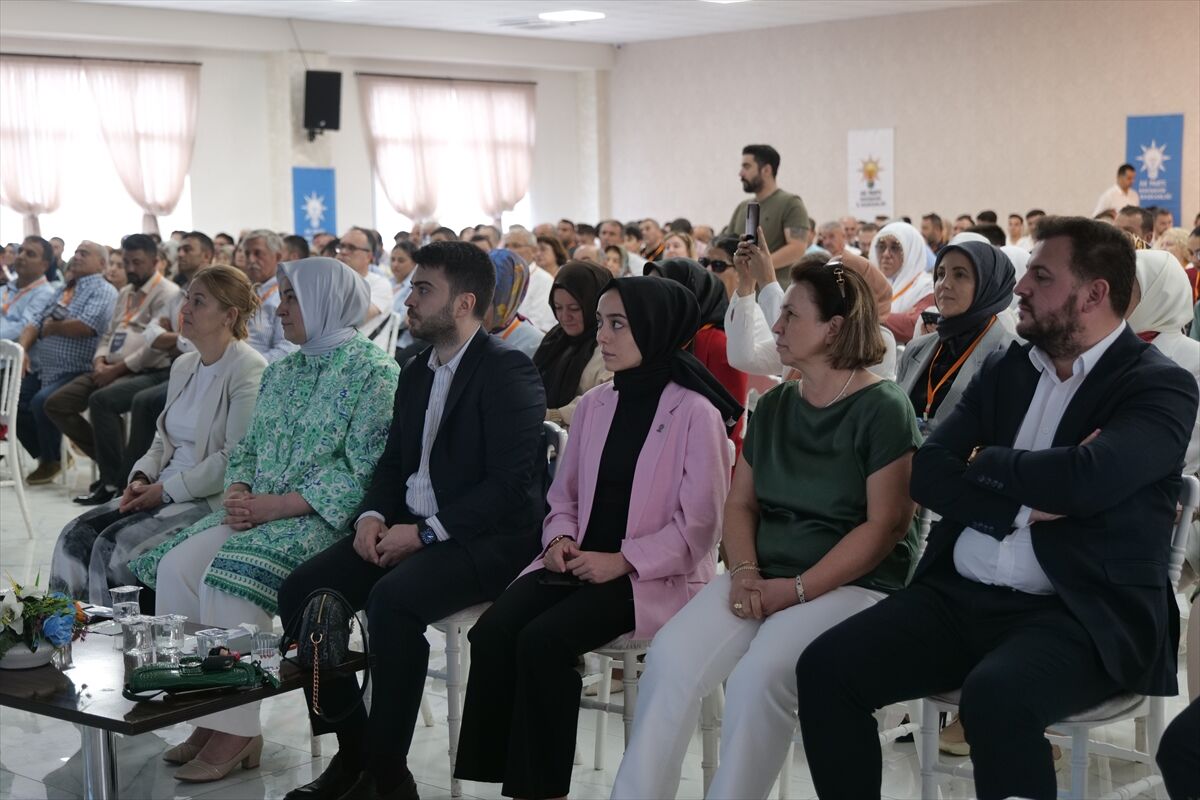 Eskişehir'de AK Parti "Teşkilat Akademisi Liderlik Okulu" eğitimi düzenlendi