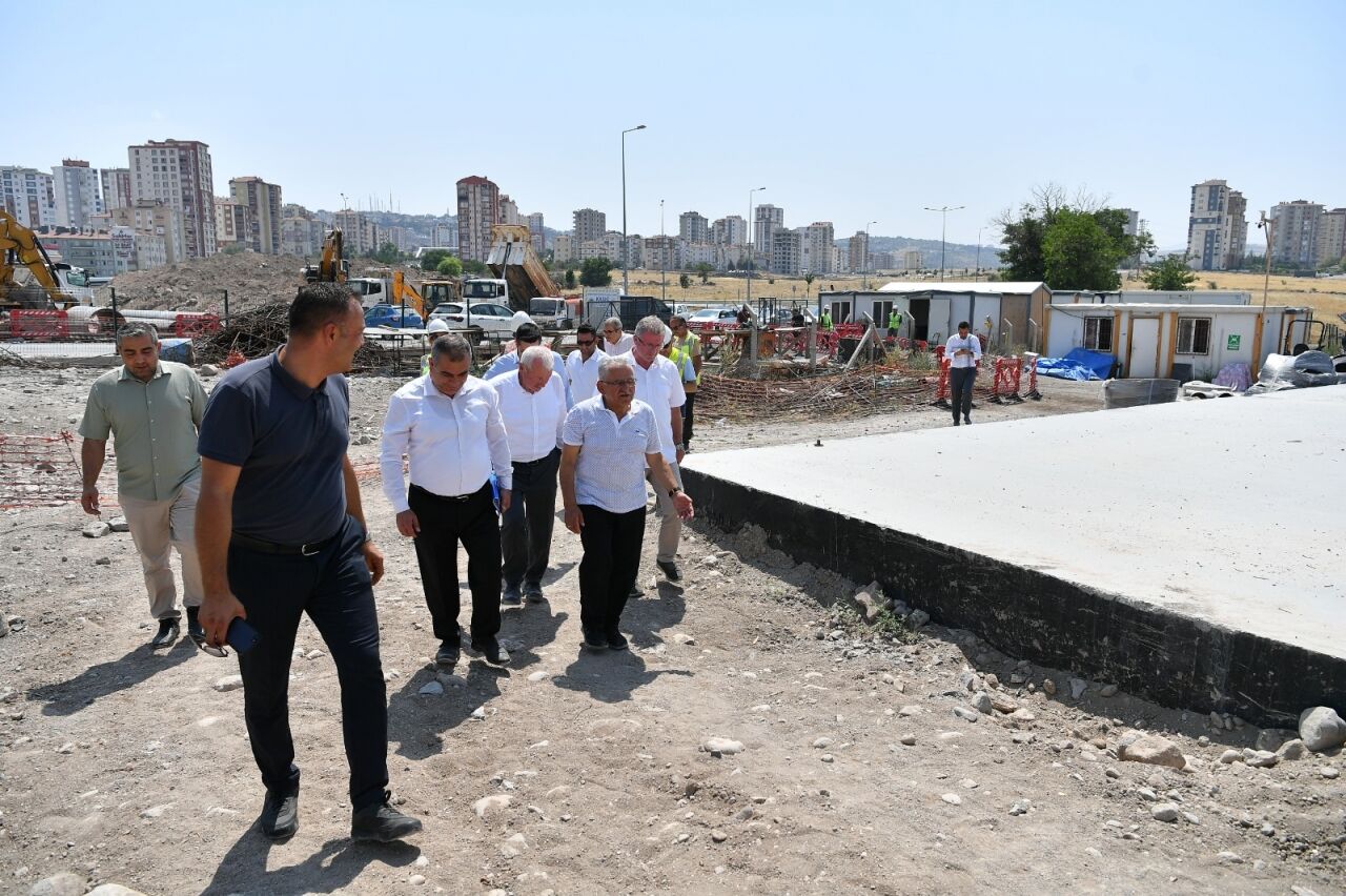 Büyükkılıç, su deposu çalışmalarını inceledi