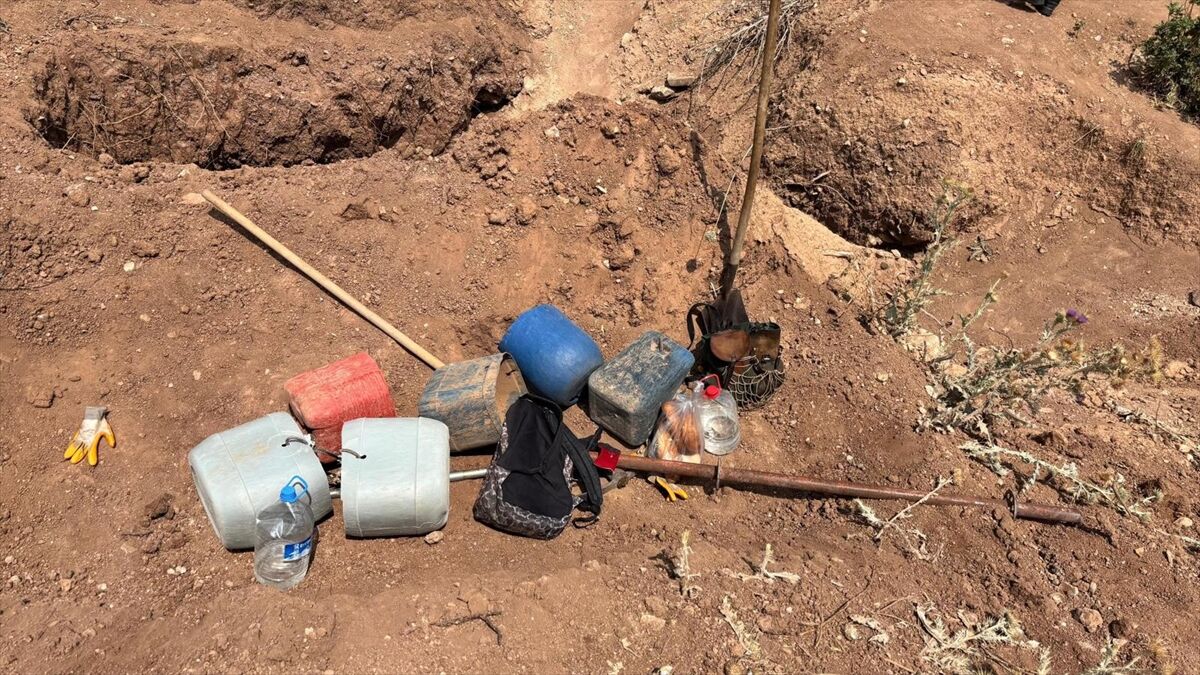 Kayseri'de kaçak kazı yapan 4 şüpheliye dronla suçüstü