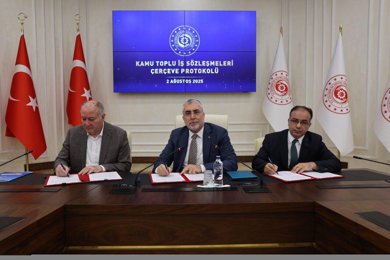 Bakan Işıkhan'dan Kamu Toplu İş Sözleşmeleri Çerçeve Protokolü'ne ilişkin açıklama: