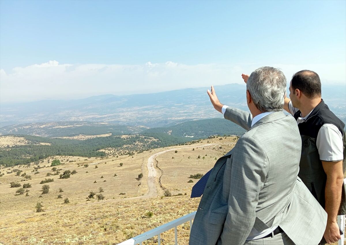 Beypazarı Kaymakamı Coşkun, Karlık Yangın Gözetleme Kulesi'ni inceledi