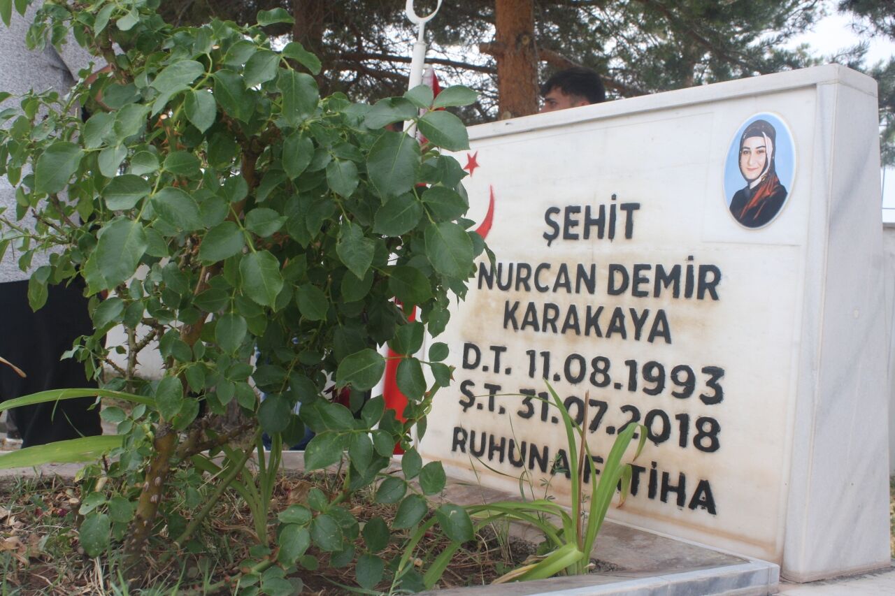 Teröristlerin katlettiği şehit Bedirhan bebek ve annesi Sivas'ta anıldı