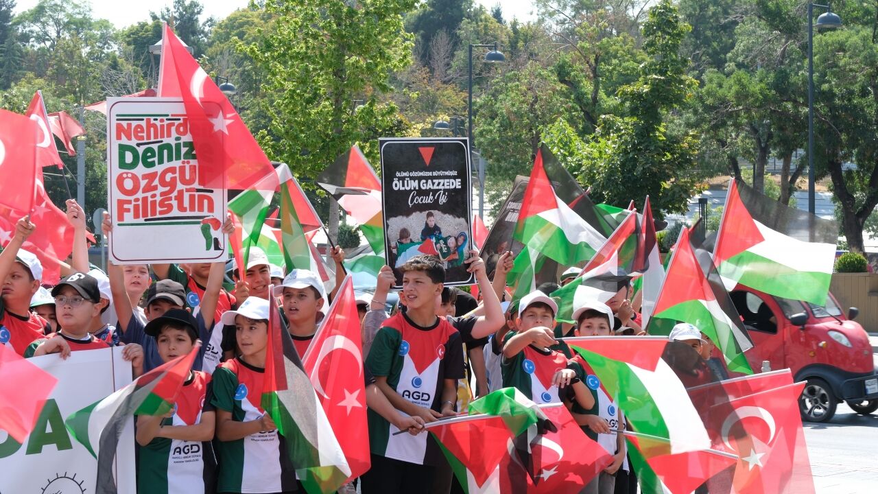 Konya'da öğrenciler Filistin'e destek açıklaması yaptı