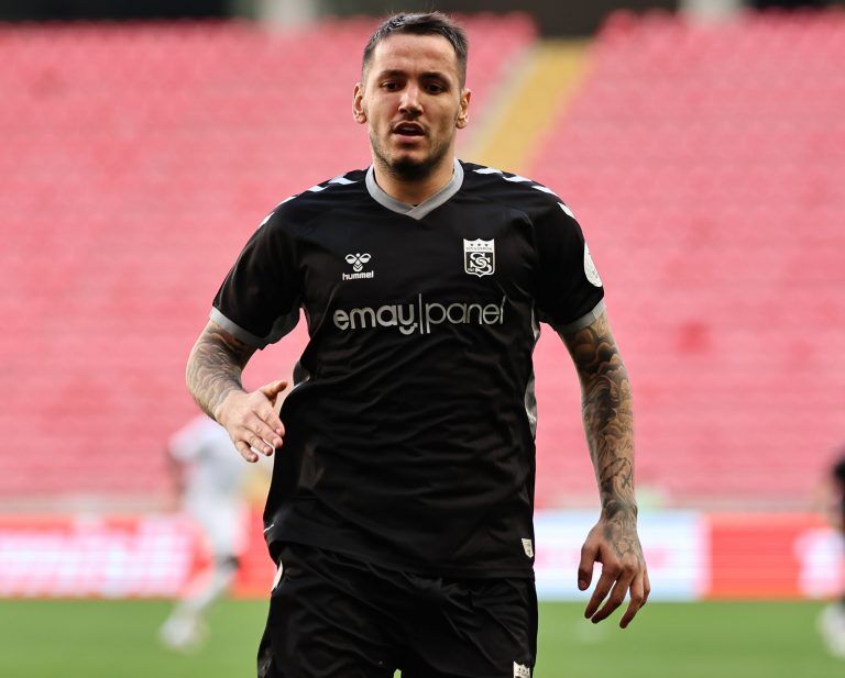 Sivasspor, Kerem Atakan Kesgin'i transfer etti