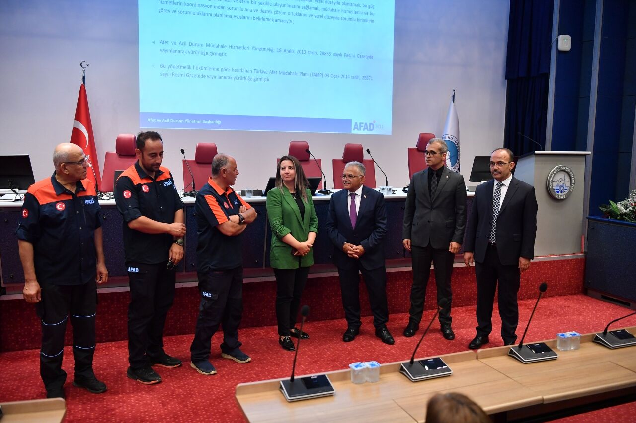 Kayseri'de belediye personellerine AFAD eğitim verdi