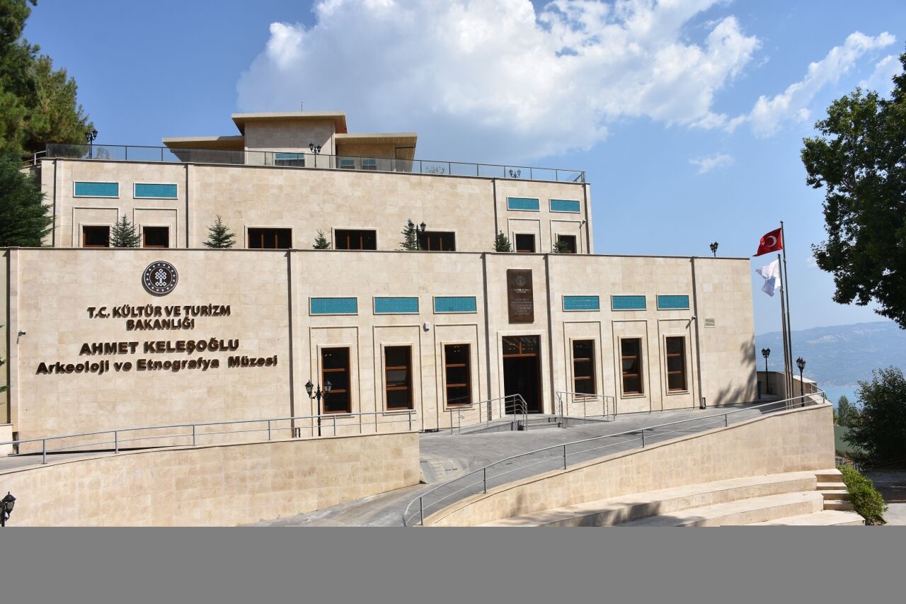 Kültür ve Turizm Bakan Yardımcısı Yazgı, Karaman'da ziyarette bulundu