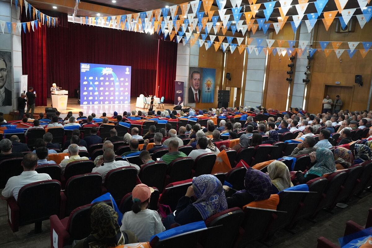 AK Parti'de "Teşkilat Akademisi Kayseri Eğitim Programı" gerçekleştirildi