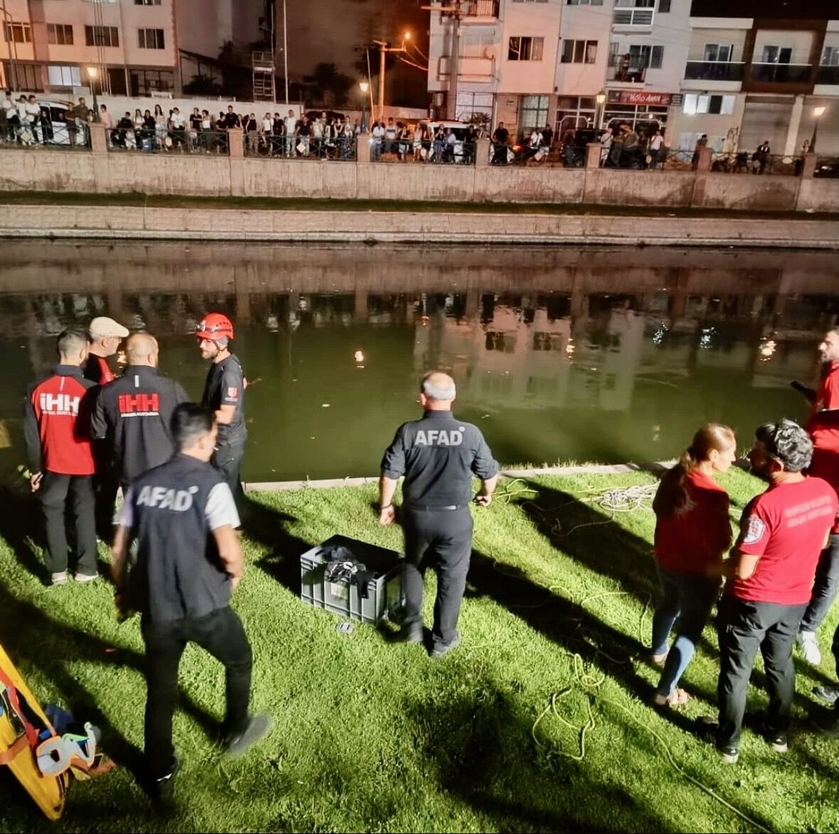 Eskişehir'de Porsuk Çayı'na düşen kişinin cesedine ulaşıldı