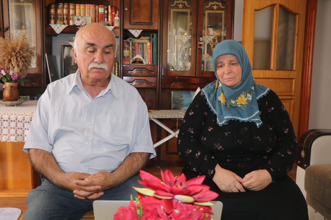 Orman işçisinin yangın söndürme çalışmasından selam göndermesi ailesini duygulandırdı