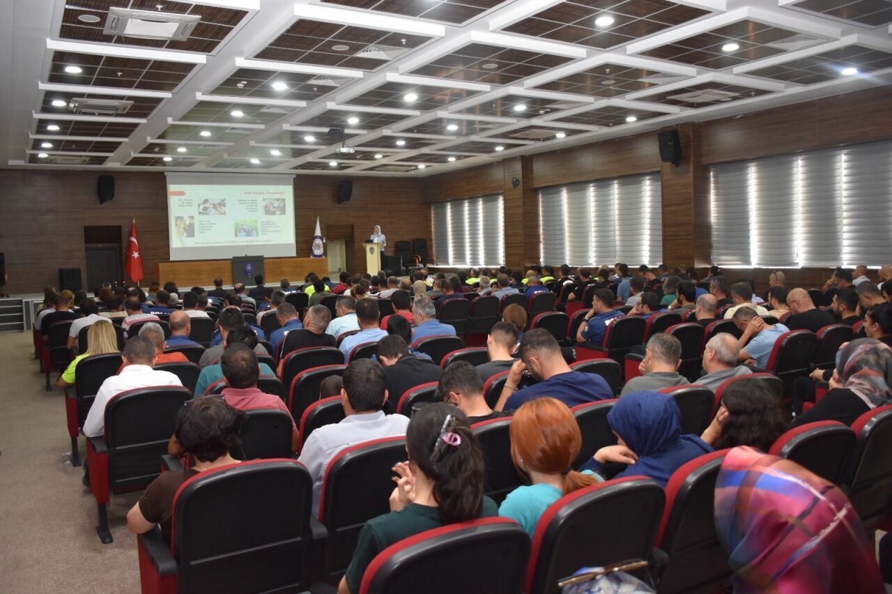 Kırşehir'de emniyet personeline "Aile içi iletişim" semineri verildi