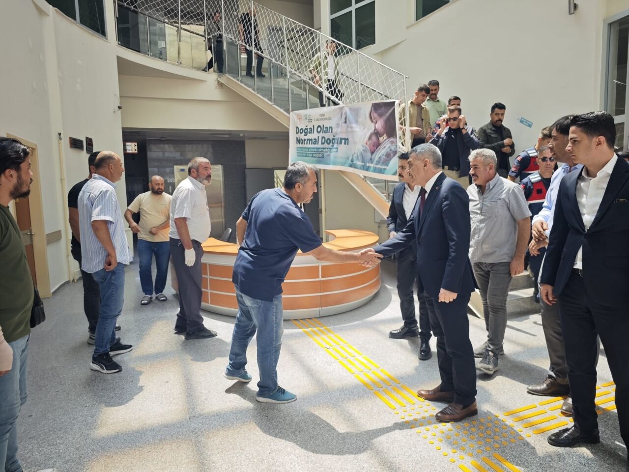 GÜNCELLEME - Yenifakılı Belediye Başkanı Musa Sarıaslan trafik kazasında hayatını kaybetti