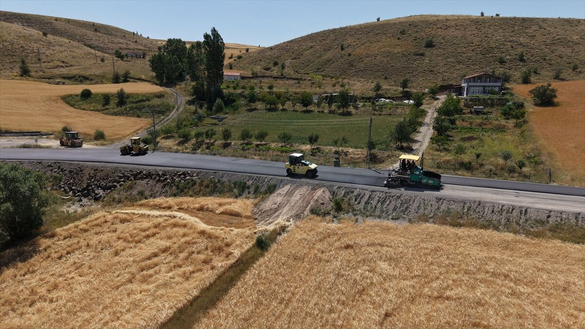 Kocasinan'da 15 kilometrelik grup yol tamamlanma aşamasına geldi