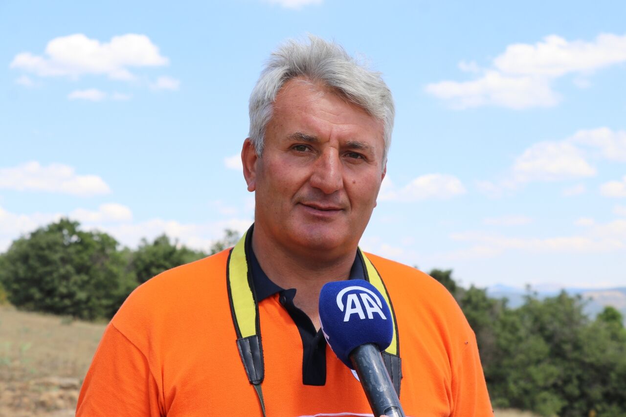 Baba oğul, ilçelerindeki ormanların gözcülüğünü yapıyor