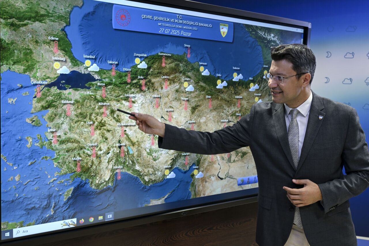 Hafta sonu sıcak hava etkisini sürdürecek