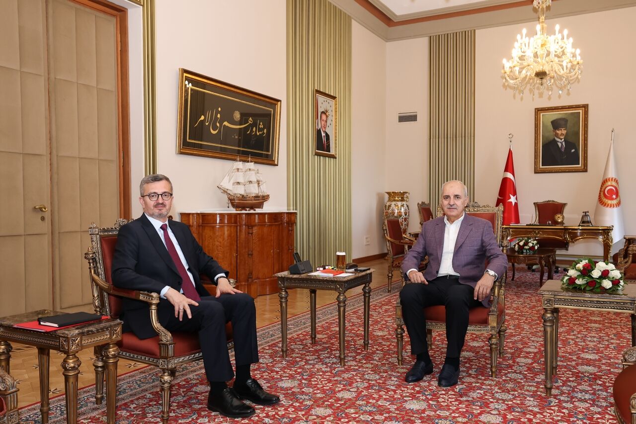 TBMM Başkanı Kurtulmuş, Cumhurbaşkanlığı İletişim Başkanı Duran'ı kabul etti