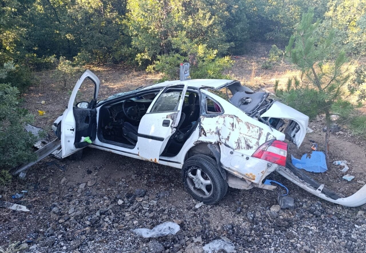 Yozgat'ta otomobil ile hafif ticari aracın çarpışması sonucu 9 kişi yaralandı