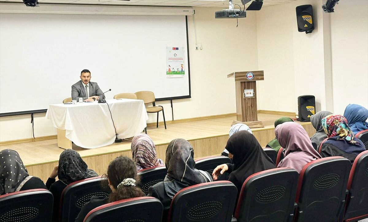 Sorgun İlçe Müftülüğünden kadın personele yönelik seminer