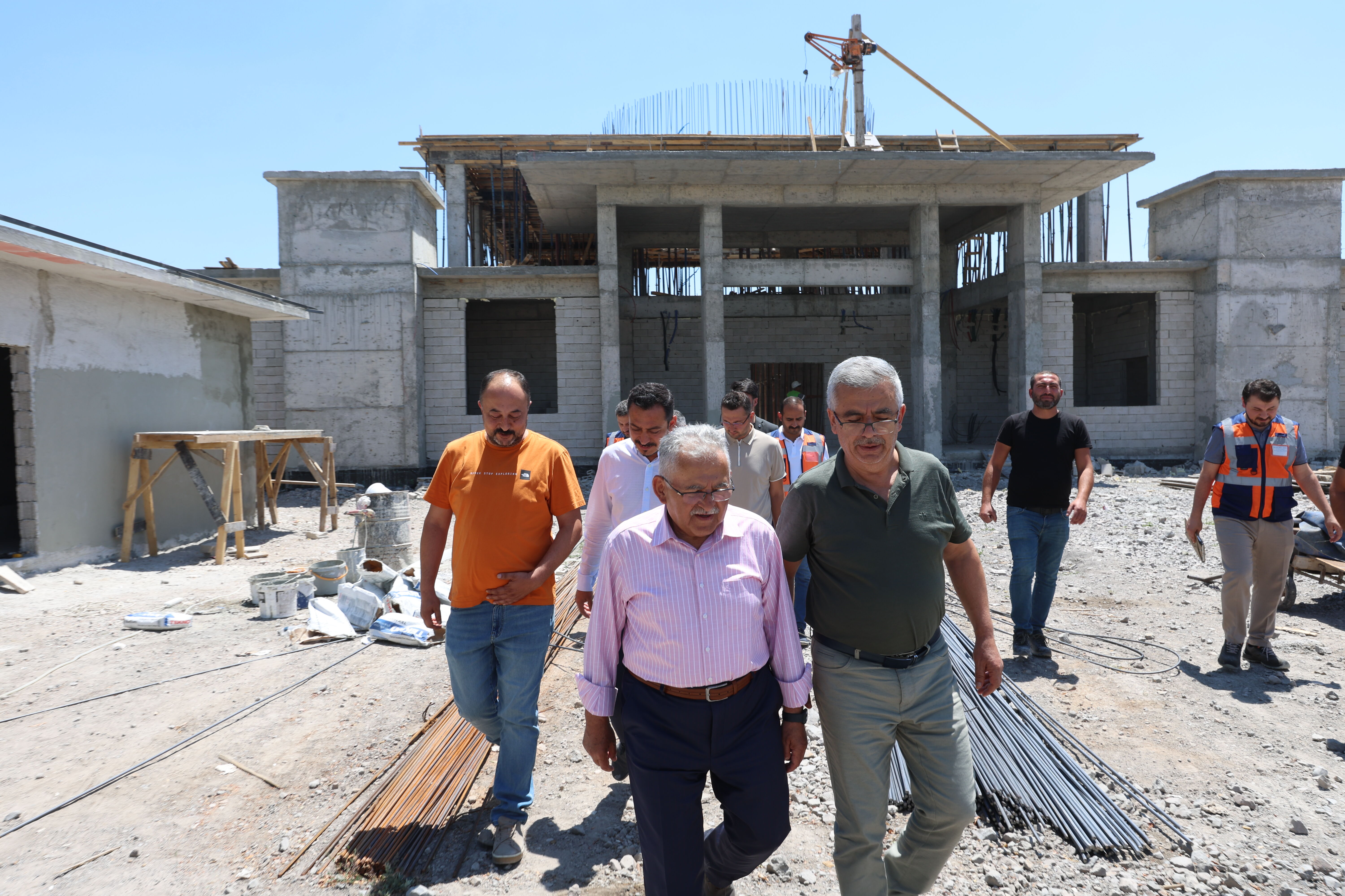 Başkan Büyükkılıç, Muhittin Birdal Camisi inşatındaki çalışmaları inceledi