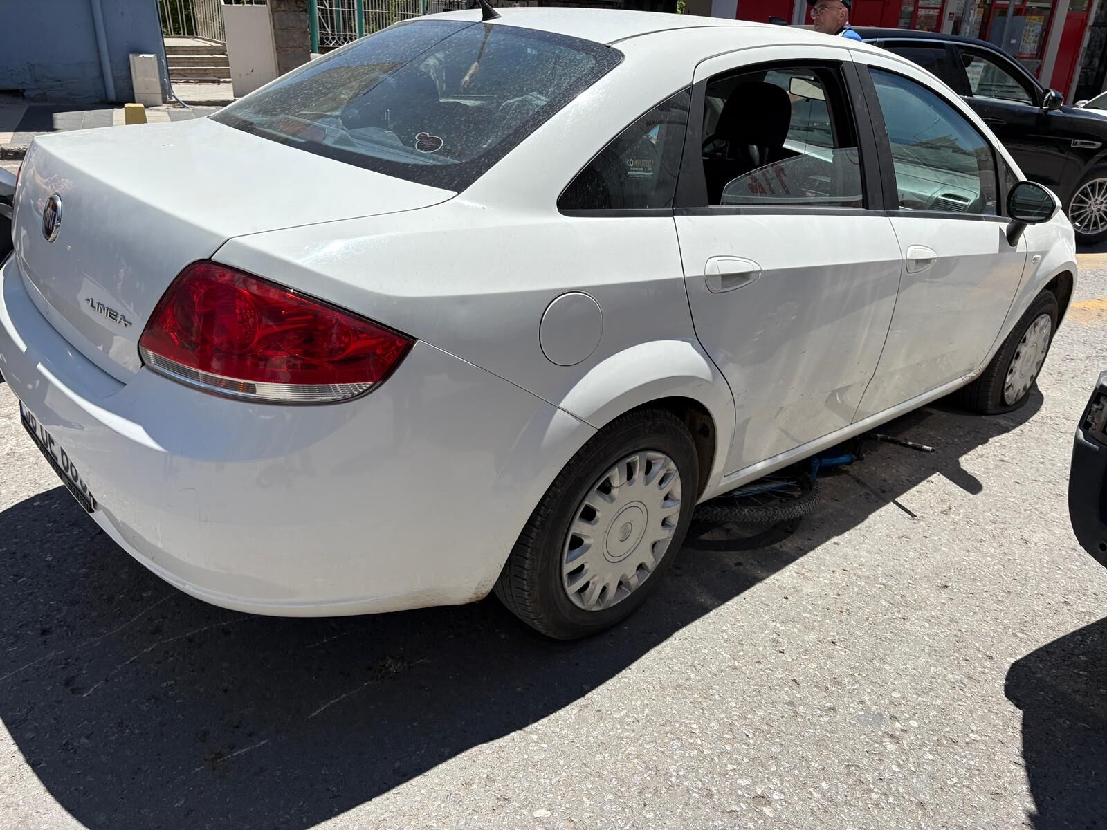 Sivas'ın Suşehri ilçesinde otomobil ile çarpışan bisikletin sürücüsü yaralandı