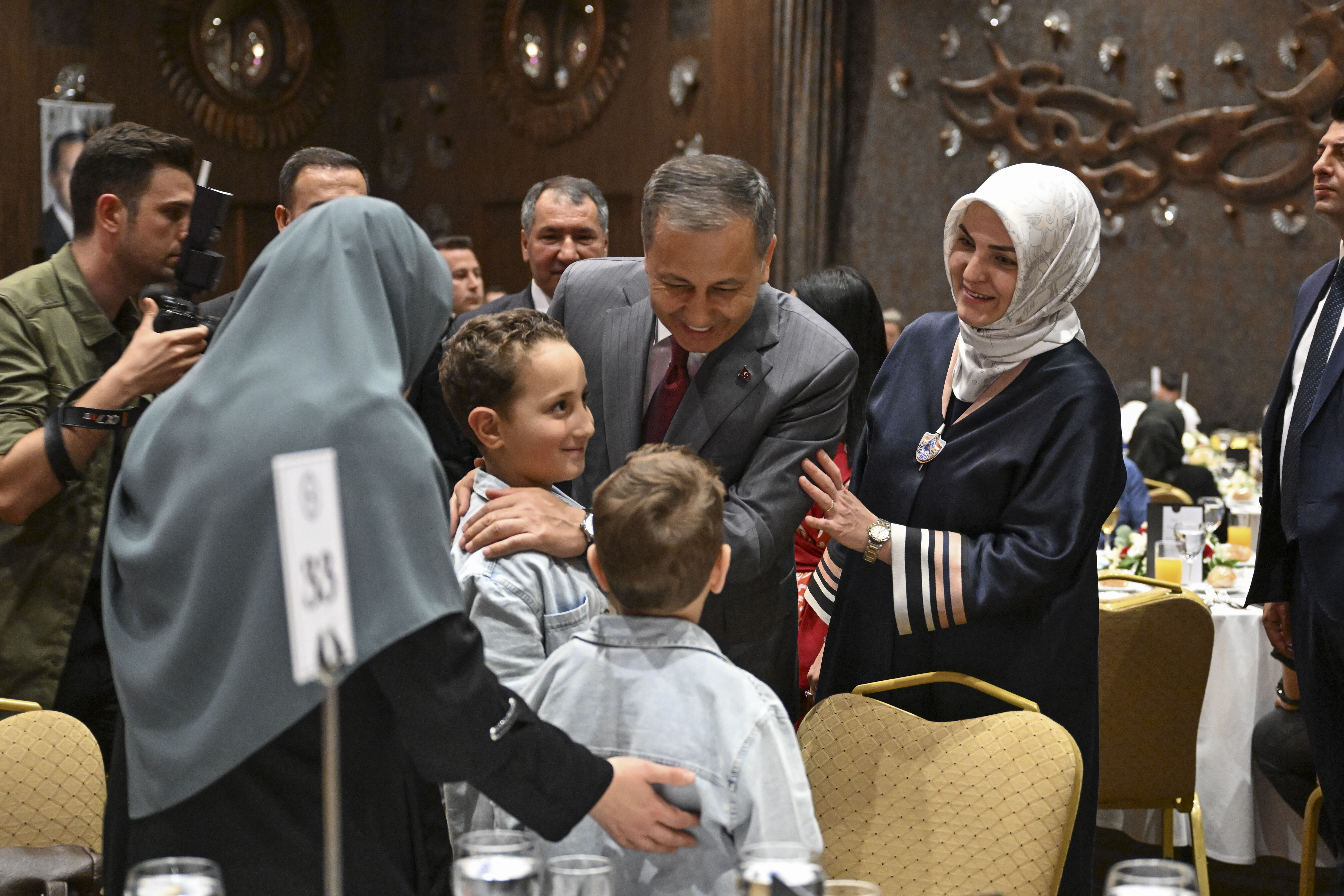 İçişleri Bakanı Yerlikaya, Şehit Aileleri ve Gaziler ile Yemek Programı'nda konuştu: