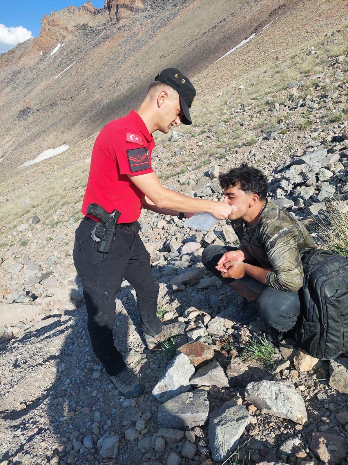 Erciyes Dağı'nda mahsur kalan dağcı kurtarıldı