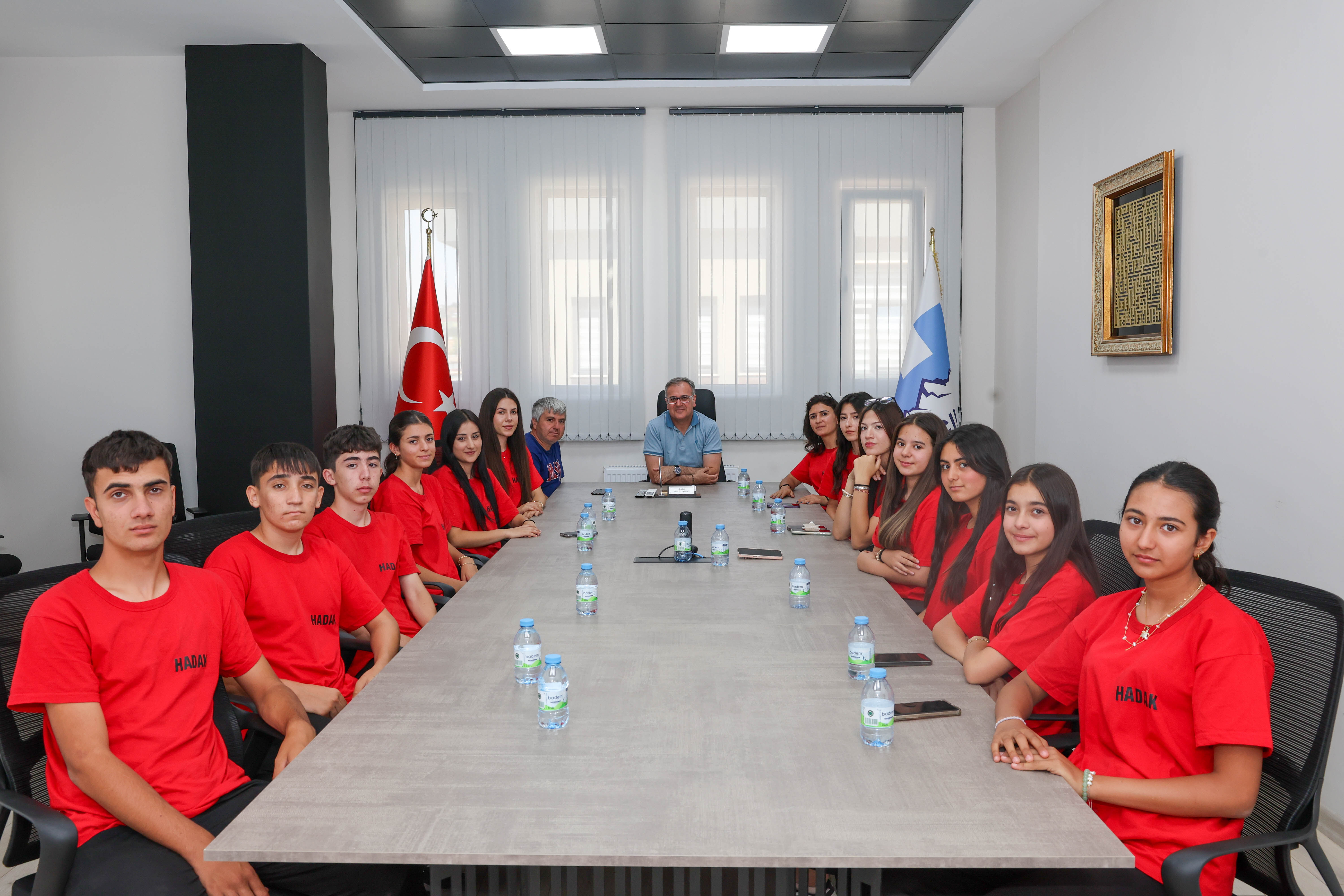 Başkan Özdoğan, HADAK sporcularını ağırladı